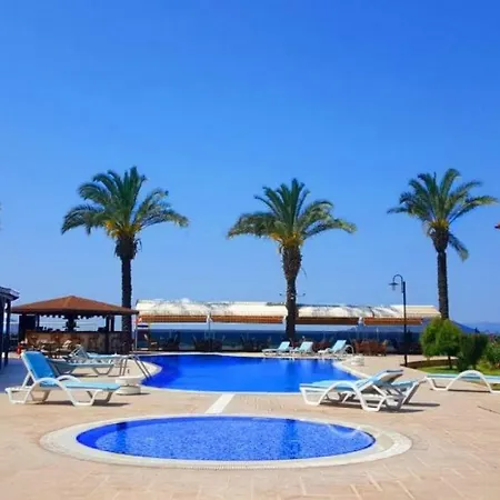 Sunset Beach Club 2 Bedroom Apt פאטהיה