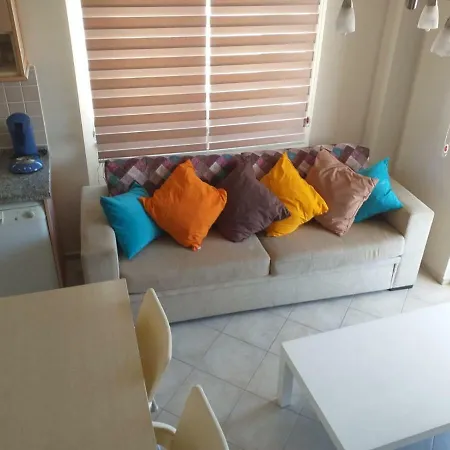 Sunset Beach Club 2 Bedroom Apt דירה